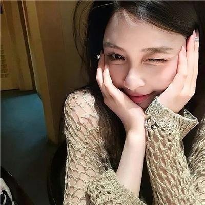 屋顶里的散步者